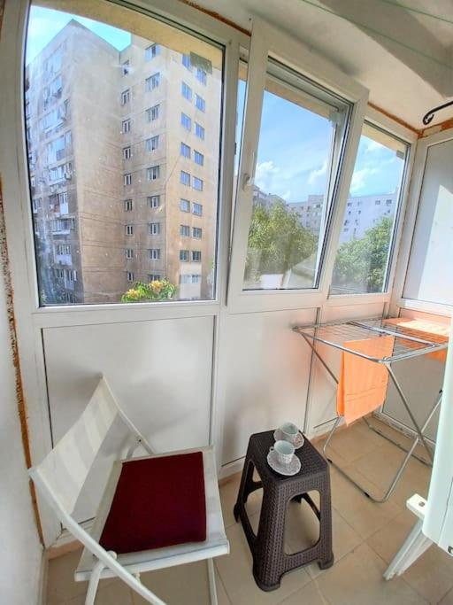 Garsoniera Linistita Zona Vitan Bucharest Exterior photo